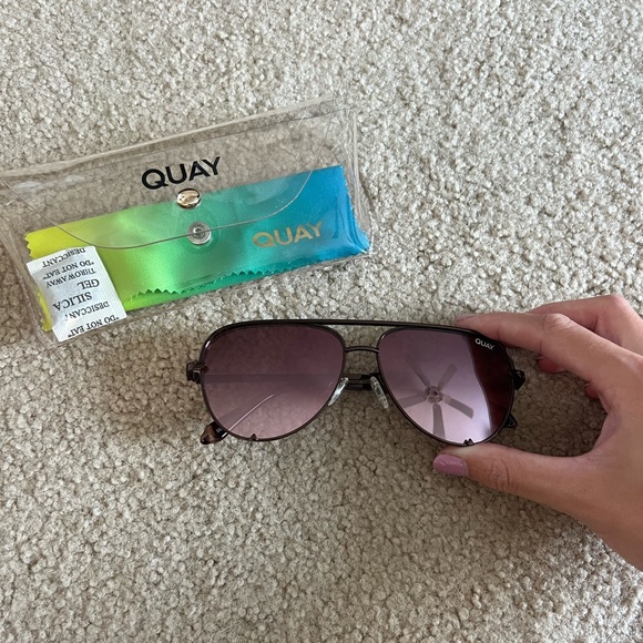 QUAY high key mini sunglasses - Picture 1 of 5